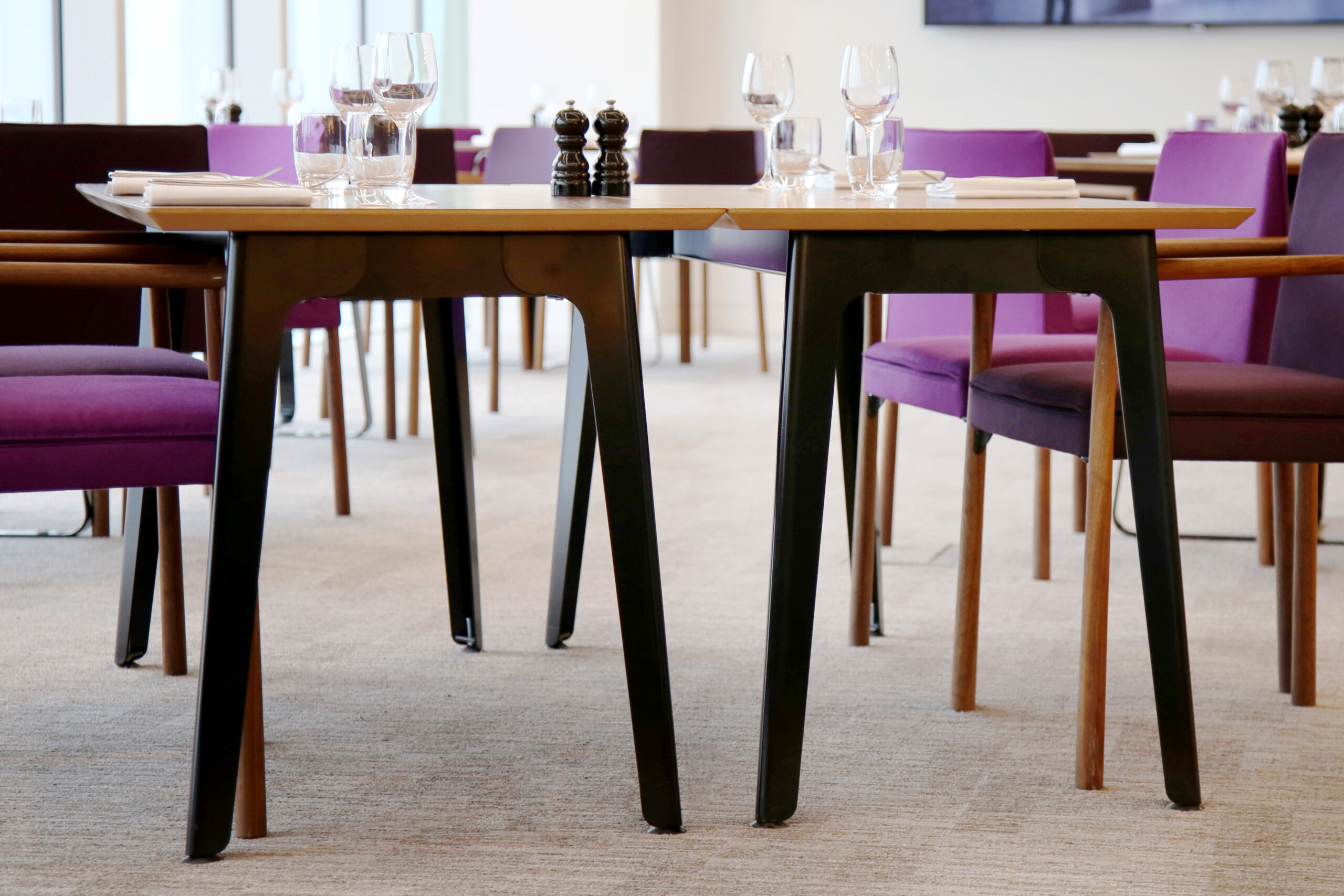 CANARYWHARFE_FLD650S_BL_OAK_HR.jpg